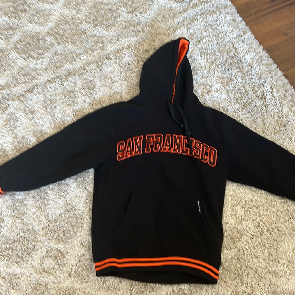 San Francisco giants sweatshirt